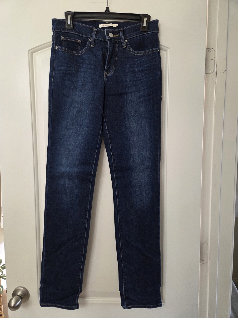 Levi's Women's Skinny Jeans in Dark Blue Wash